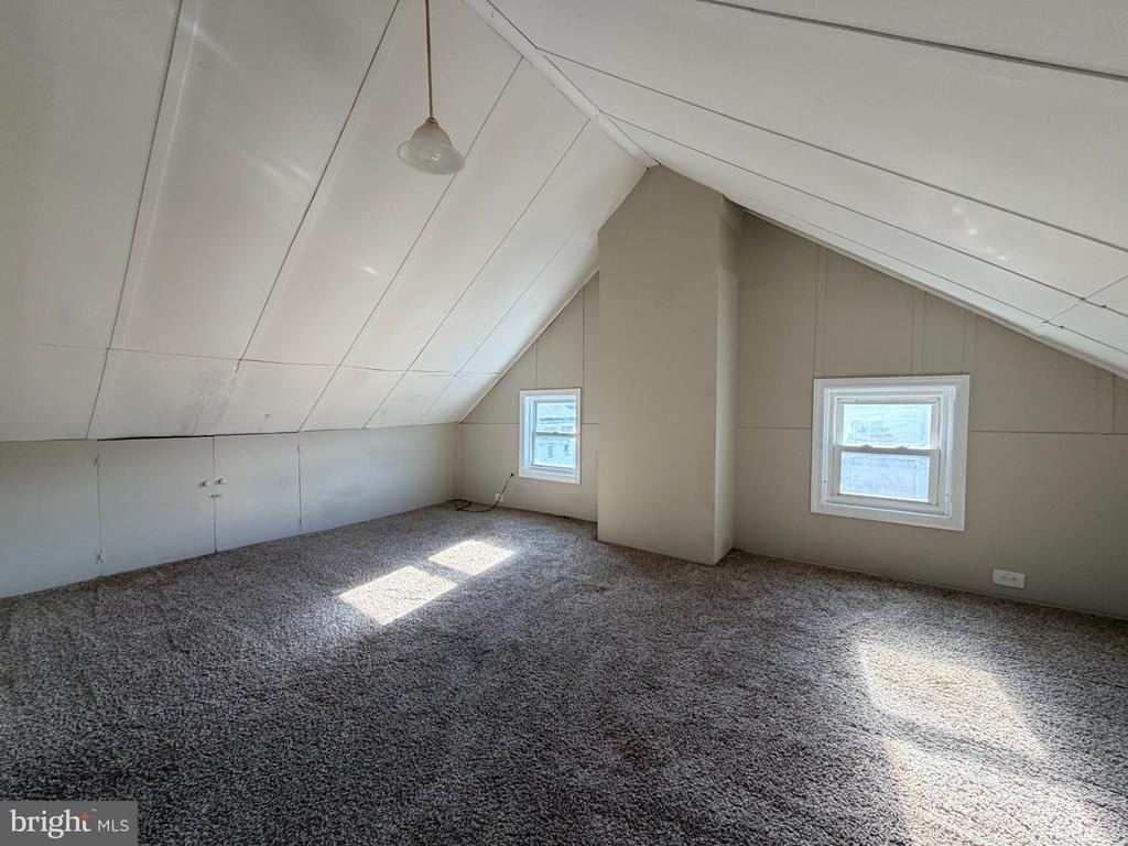 133 E Lee Street - Photo 32