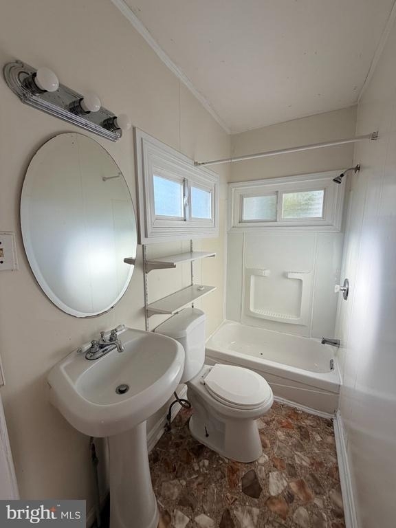 133 E Lee Street - Photo 13