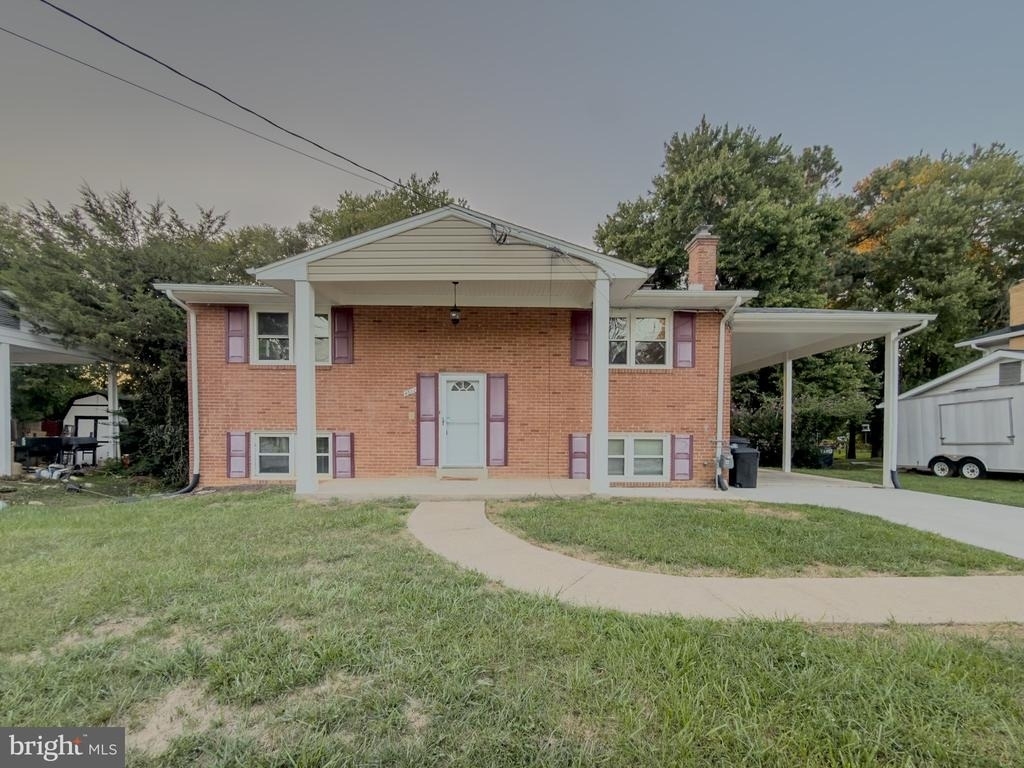4612 Sharon Road - Photo 0