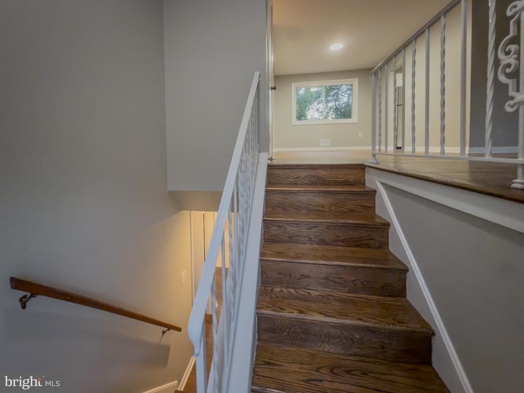 4612 Sharon Road - Photo 4