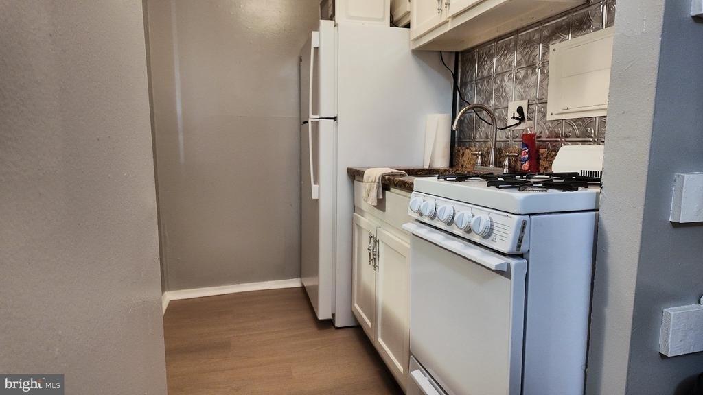 1836 Metzerott Road - Photo 2