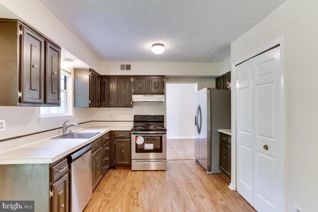 12725 Hillmeade Station Drive E - Photo 13