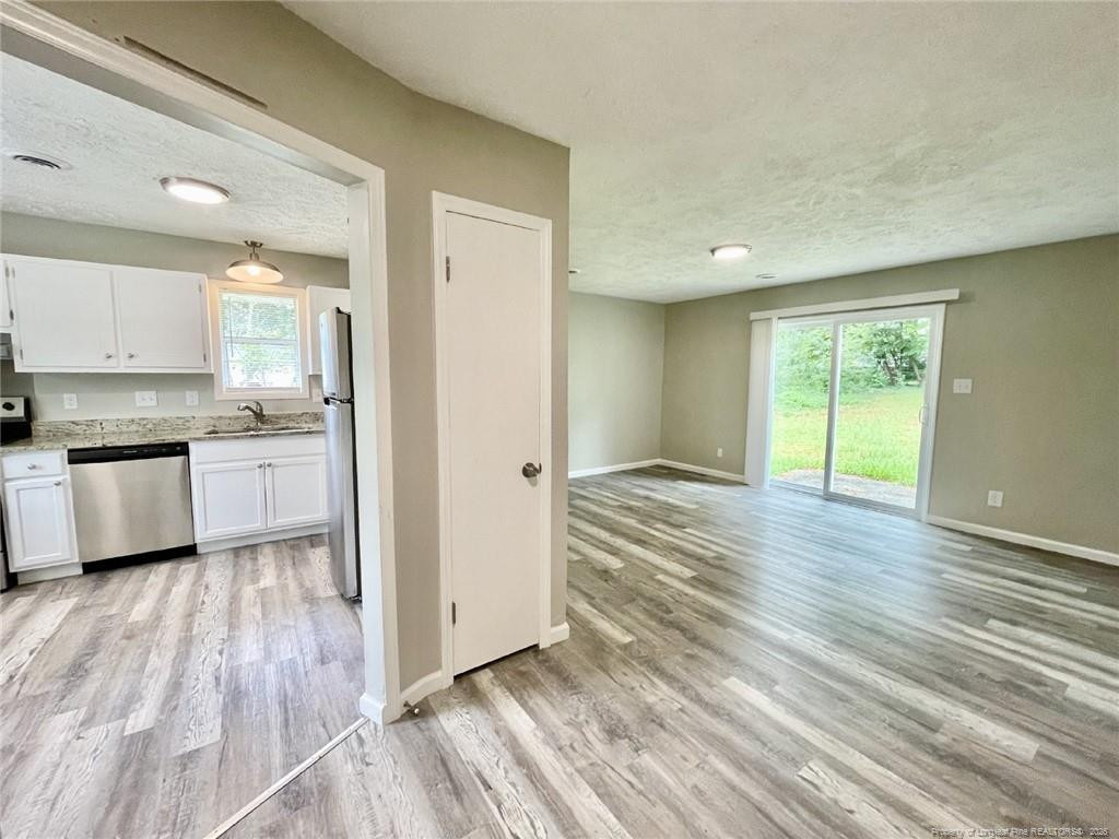 6405 Lorell Court - Photo 14