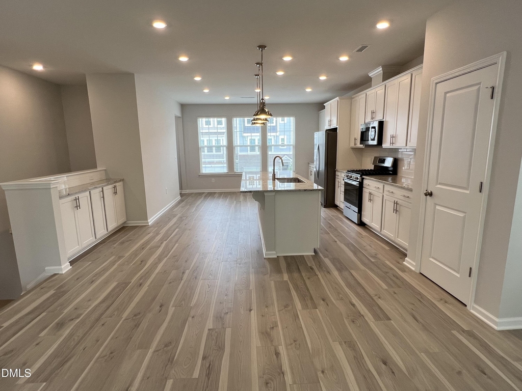 1237 Commack Drive - Photo 3