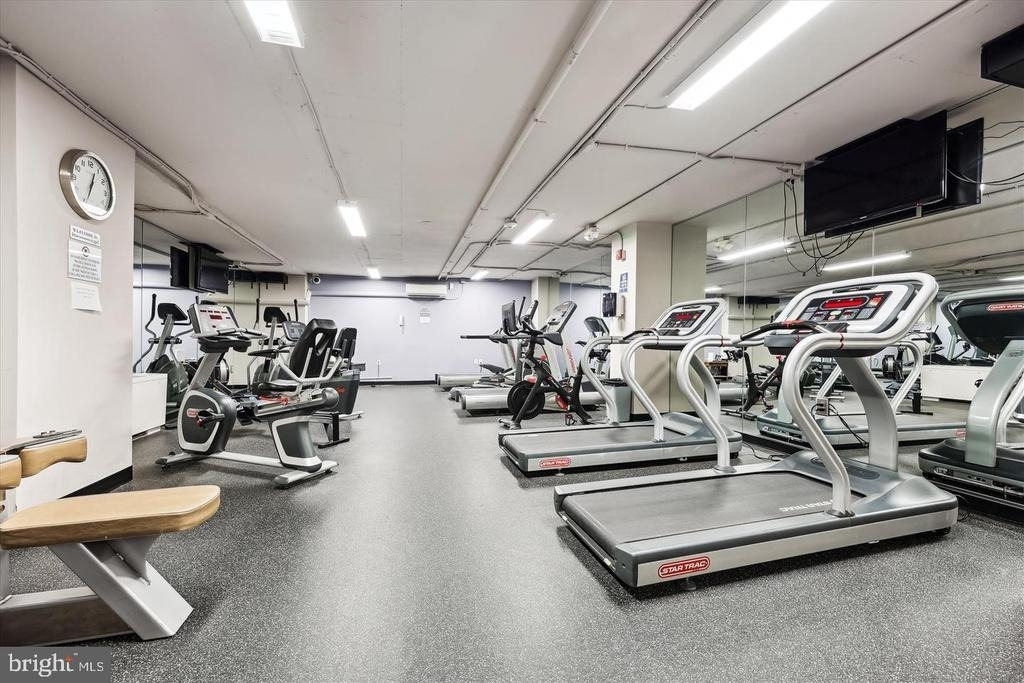 10500 Rockville Pike - Photo 16