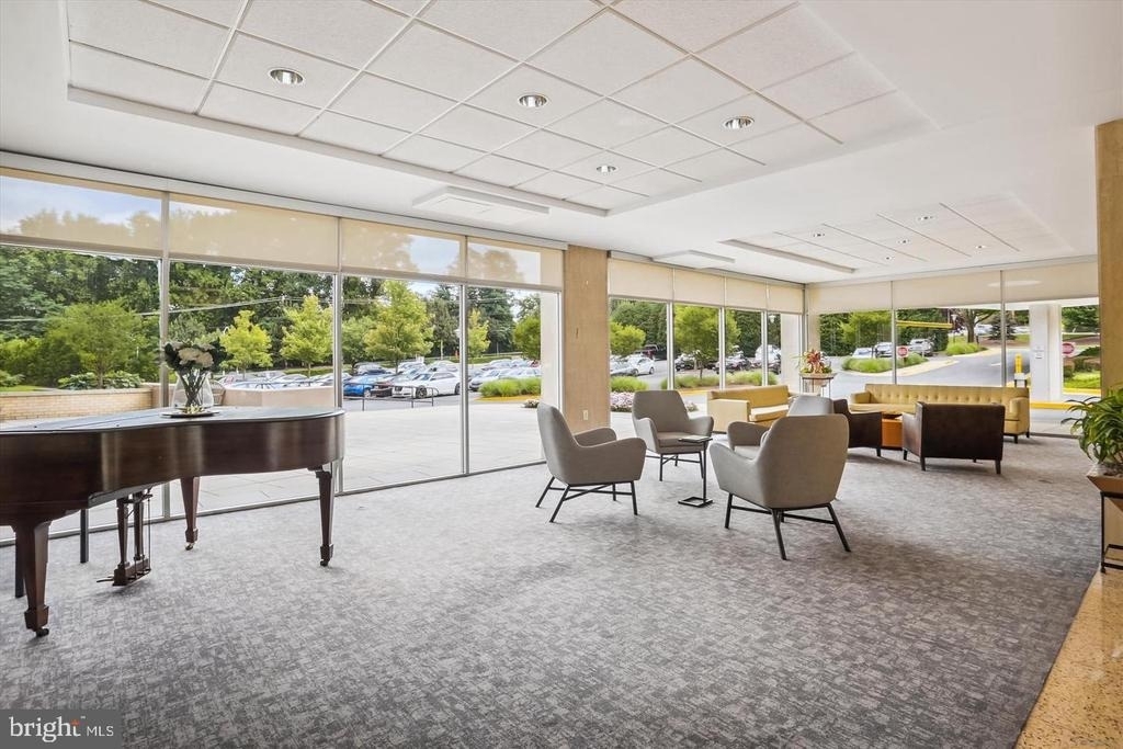 10500 Rockville Pike - Photo 2