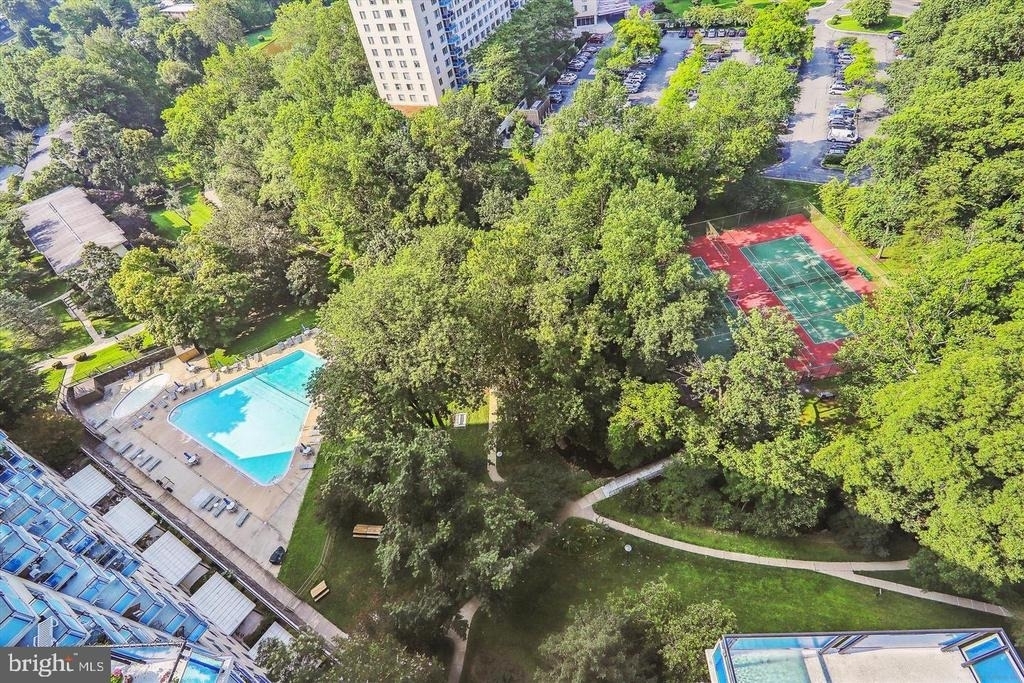 10500 Rockville Pike - Photo 15