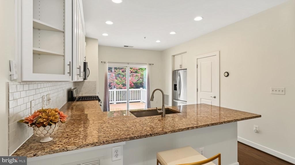 9824 Fields Road - Photo 4