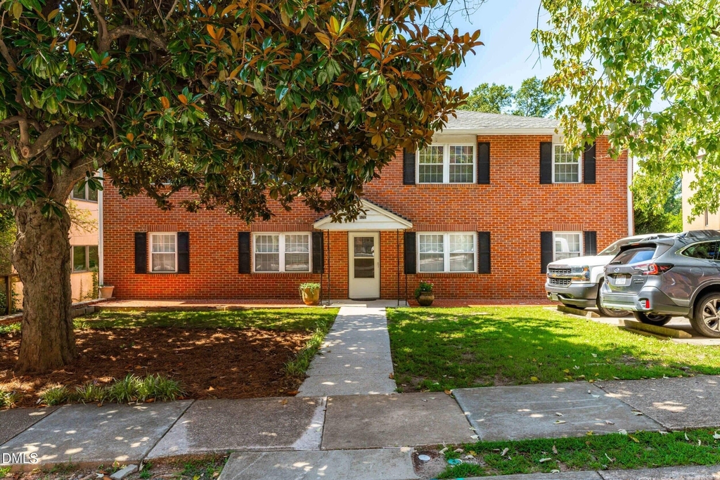 120 Cox Avenue - Photo 1