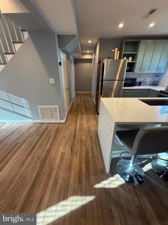 304 Marshall Street - Photo 3