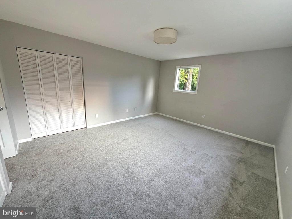 10506 Weymouth Street - Photo 15