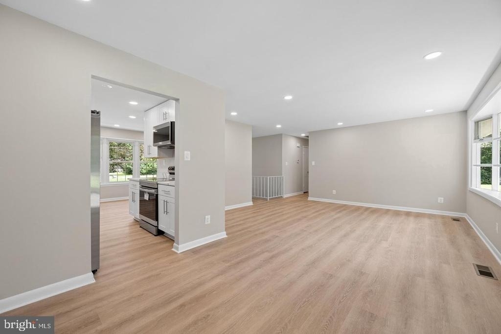 12408 W Old Baltimore Road W - Photo 10