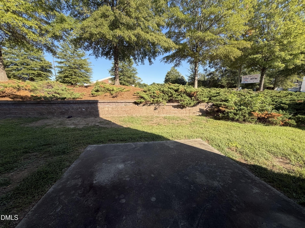 8 Duck Pond Court - Photo 14
