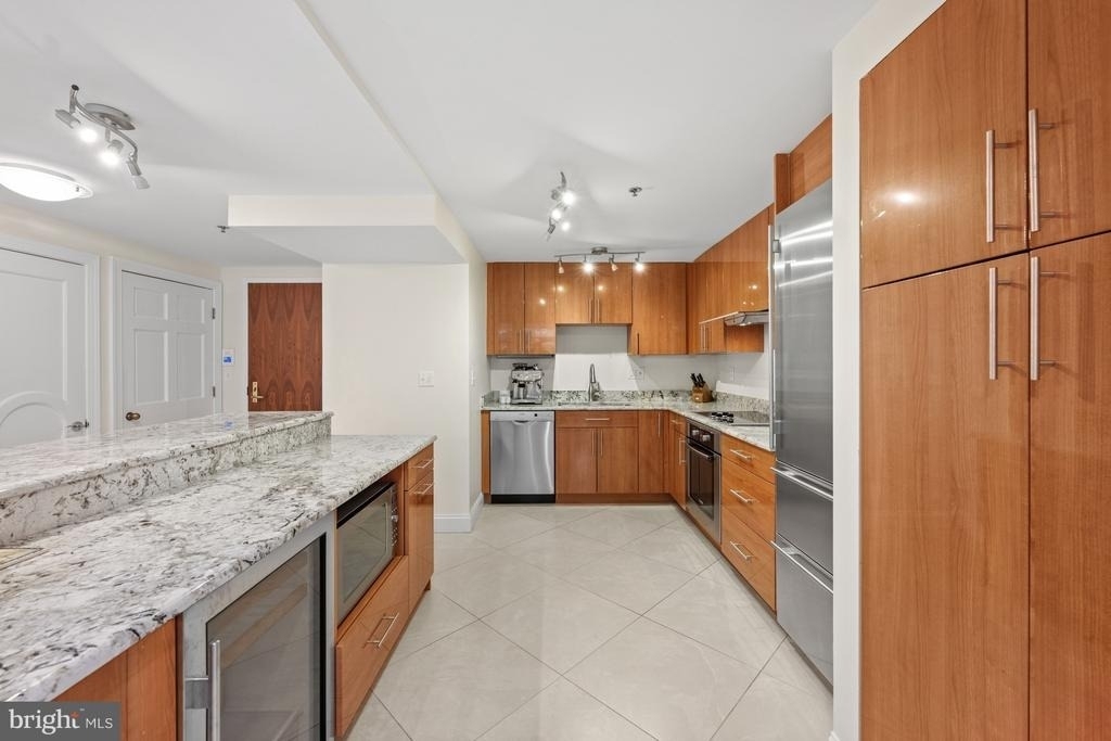 5610 Wisconsin Avenue - Photo 3