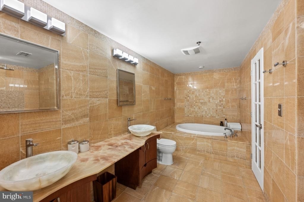 5610 Wisconsin Avenue - Photo 15