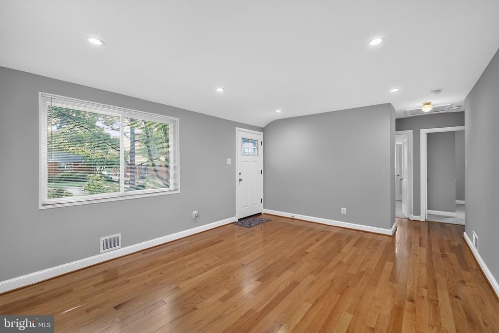 11102 Bucknell Drive - Photo 5
