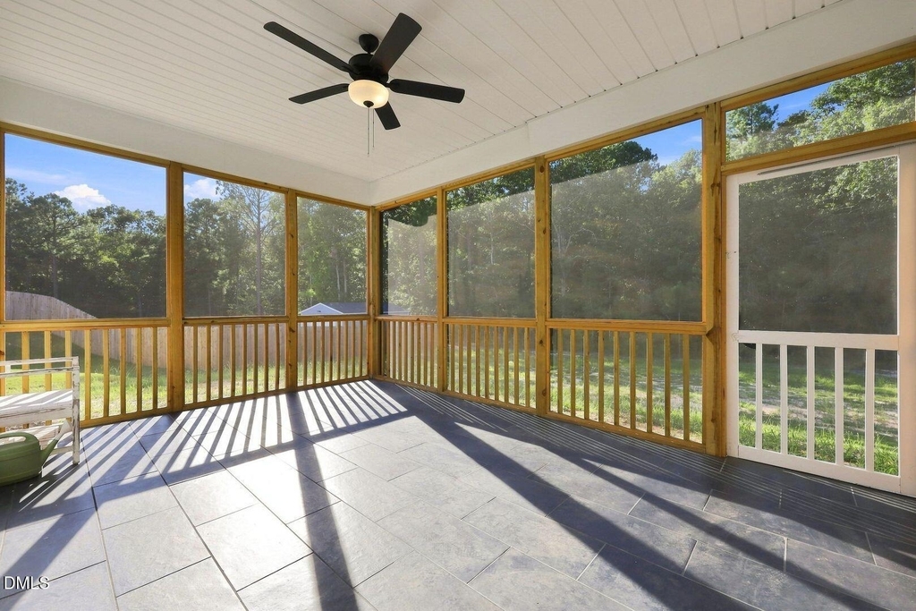 286 Duncan Creek Road - Photo 2