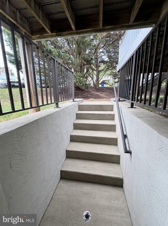7730 Chatfield Lane - Photo 23