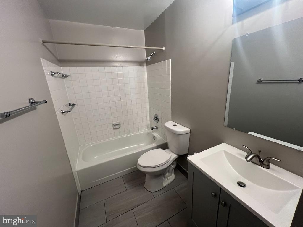 9035 N Laurel Road - Photo 18