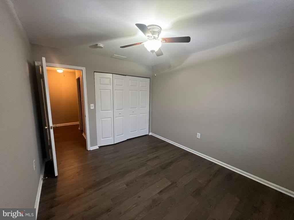 9035 N Laurel Road - Photo 12
