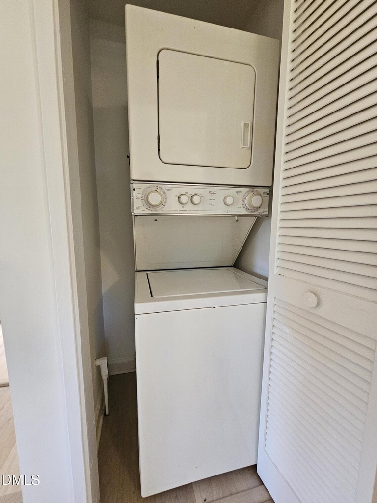 707 Daniels Street - Photo 18