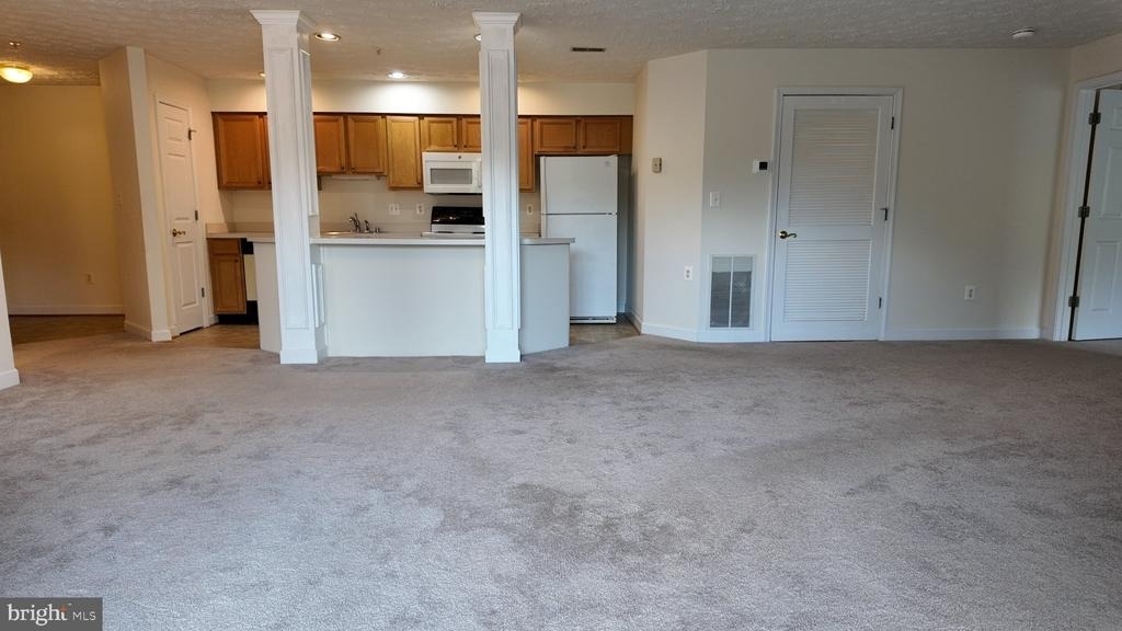 6117 Springwater Place - Photo 5