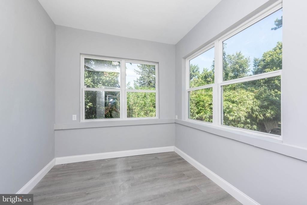 10 S Belle Grove Road - Photo 1