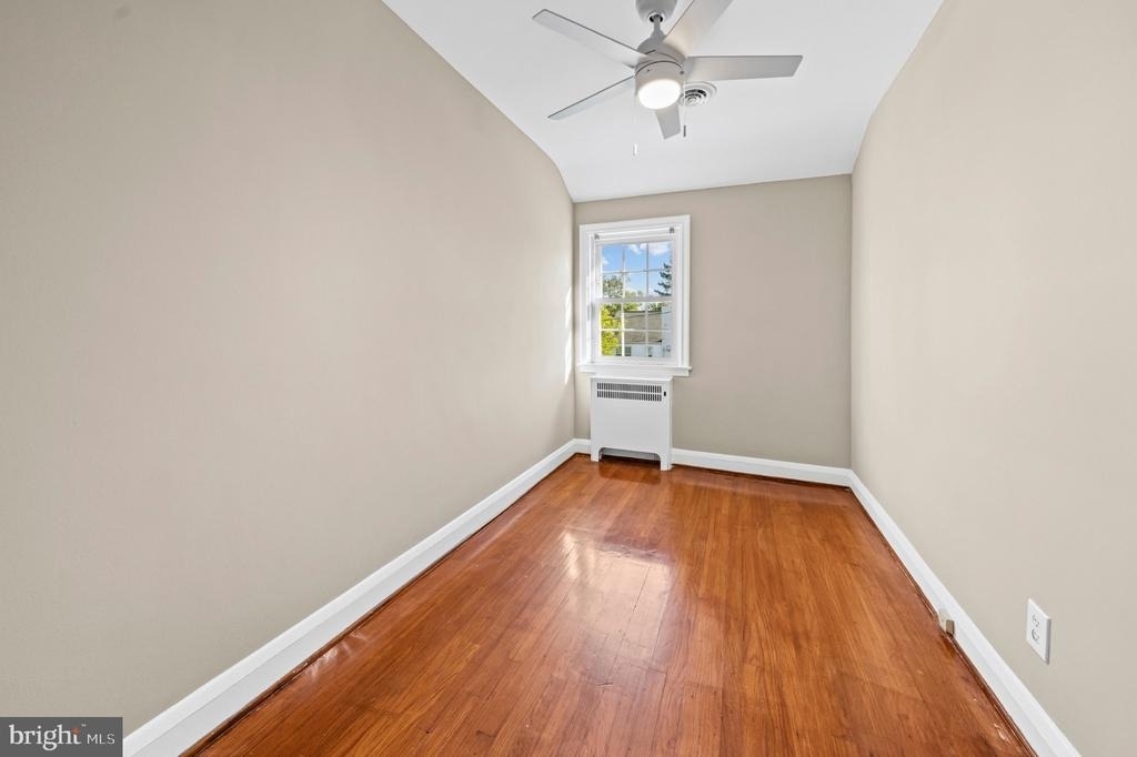 205 Ridge Avenue - Photo 8
