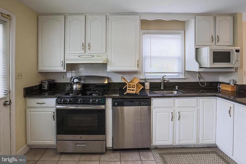 6820 Cherokee Drive - Photo 5