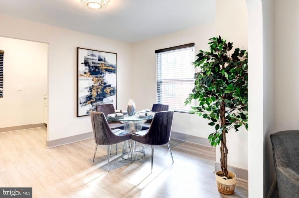 19 W Mulberry Street - Photo 3