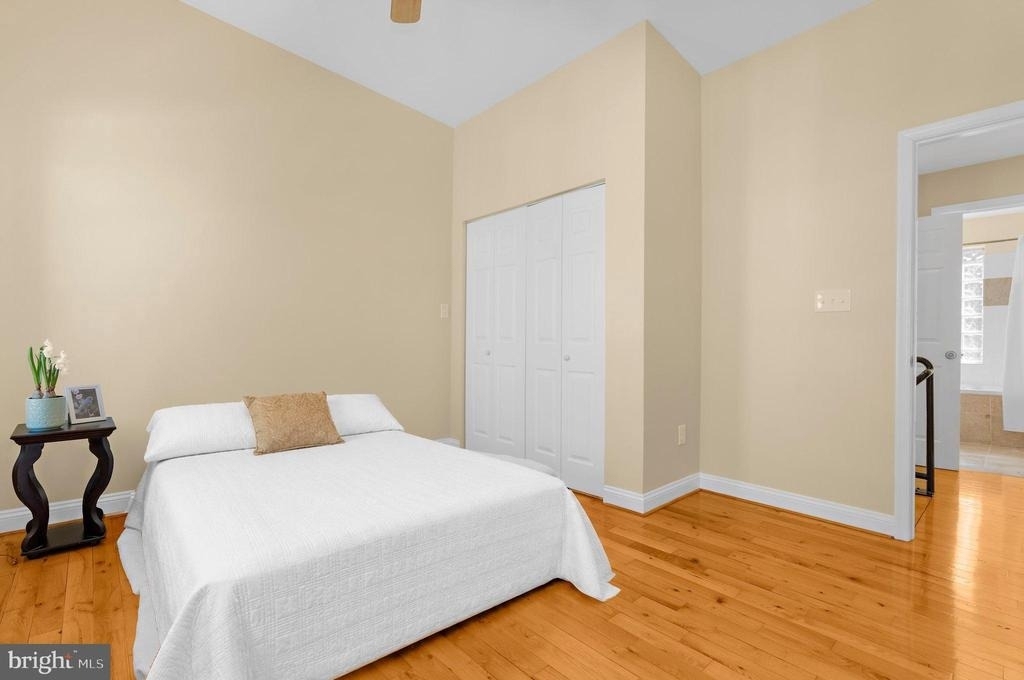 1005 S Baylis Street - Photo 15