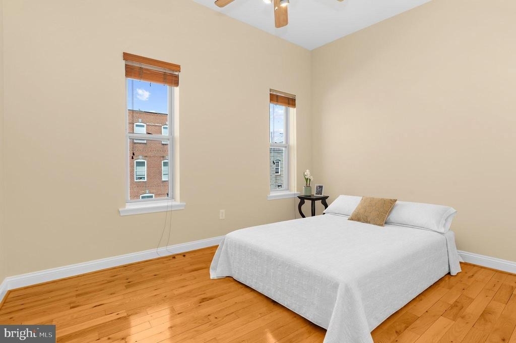1005 S Baylis Street - Photo 14