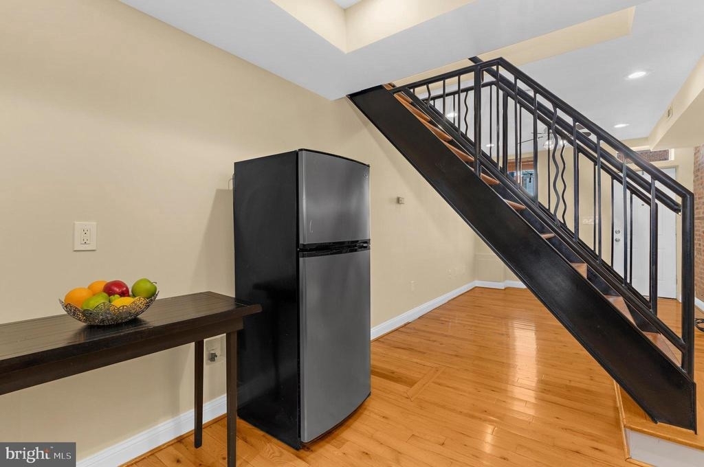 1005 S Baylis Street - Photo 10