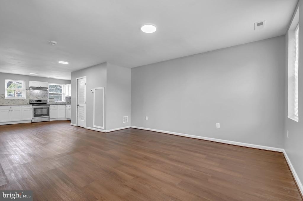 2103 Chelsea Terrace - Photo 10