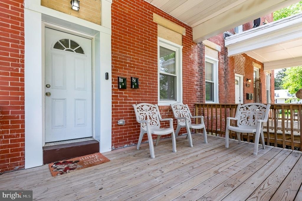 2103 Chelsea Terrace - Photo 1