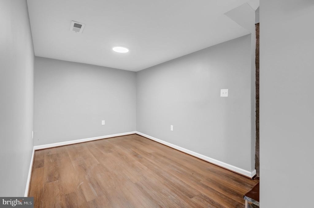 2103 Chelsea Terrace - Photo 10