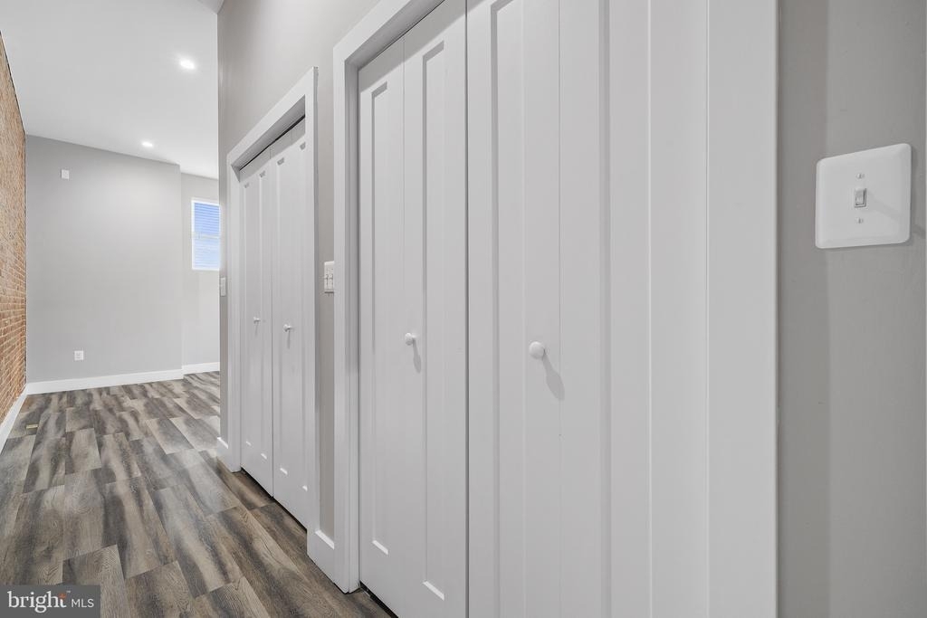 1235 W Lafayette Avenue - Photo 15