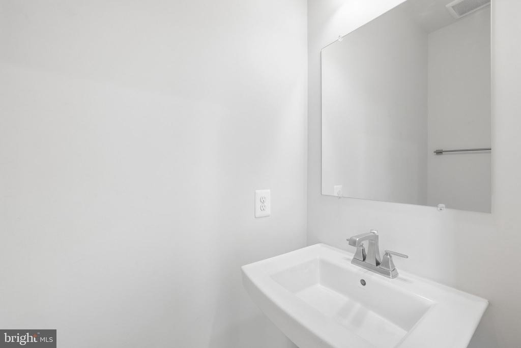 1834 Park Avenue - Photo 9