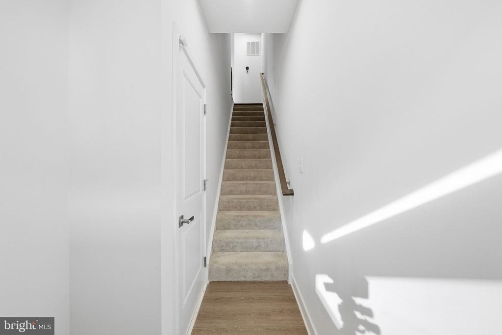 1834 Park Avenue - Photo 2