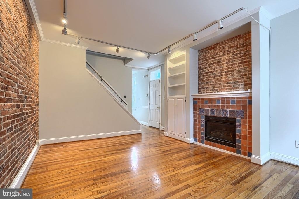 136 E Gittings Street - Photo 2