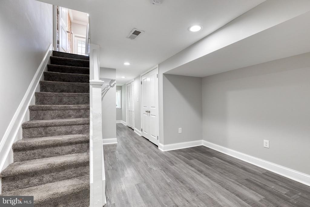 635 S Lehigh Street - Photo 16