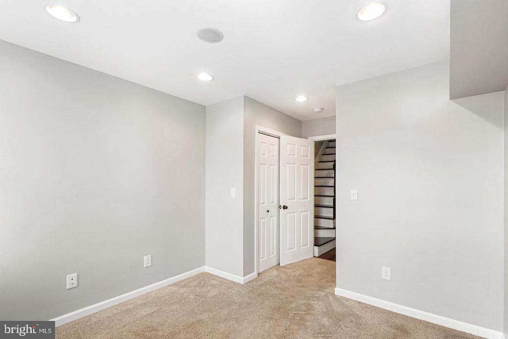 816 S Potomac Street - Photo 12