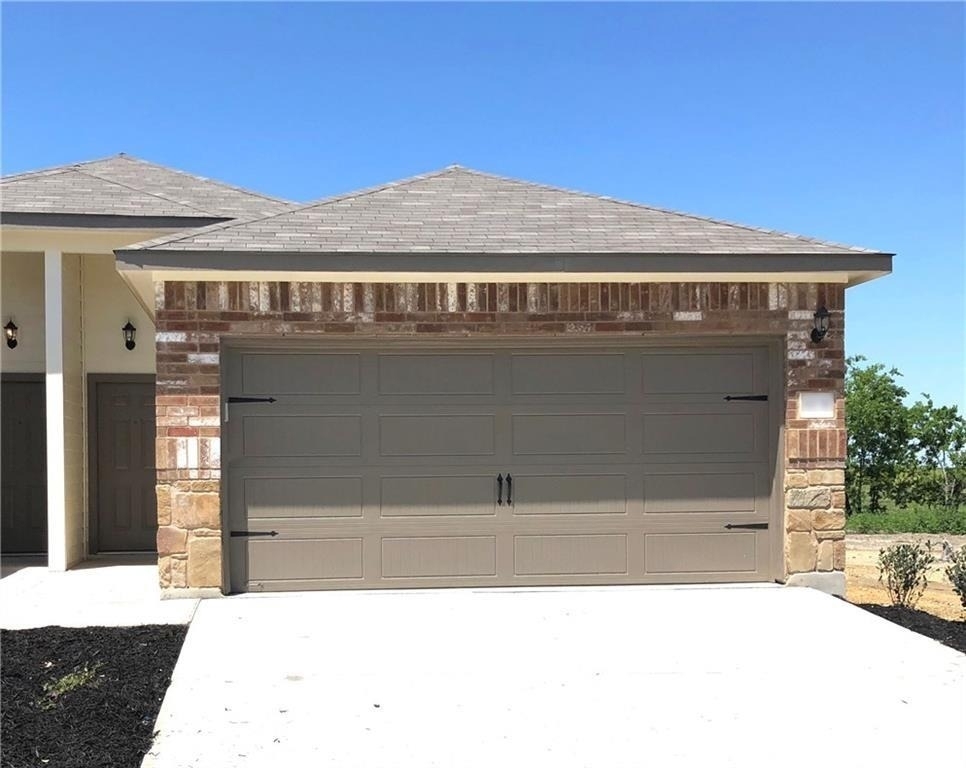 398 Jack Rabbit Ln - Photo 0