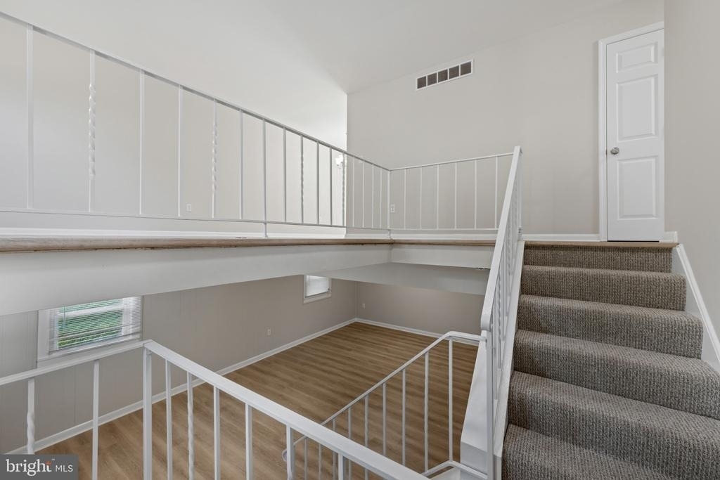 908 Country Terrace - Photo 4