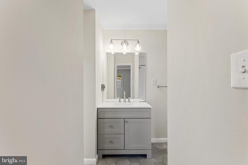 908 Country Terrace - Photo 20