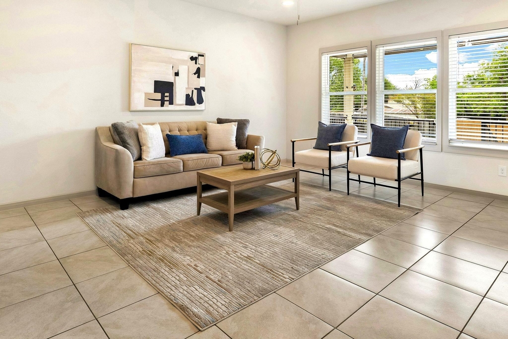 1116 La Conterra Blvd - Photo 4