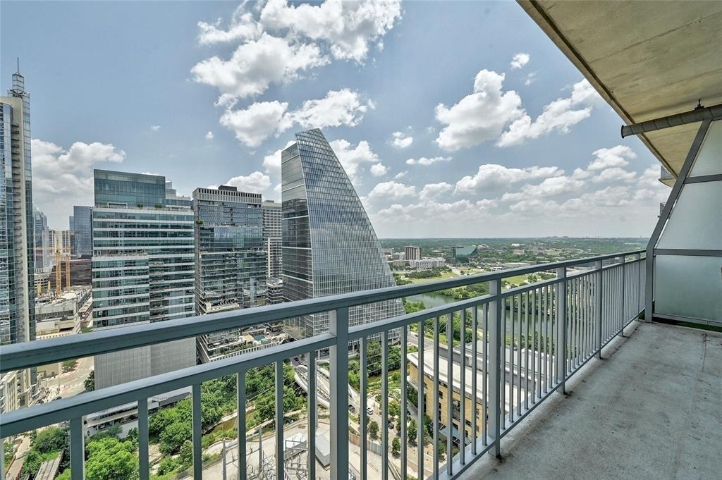 222 West Ave - Photo 11