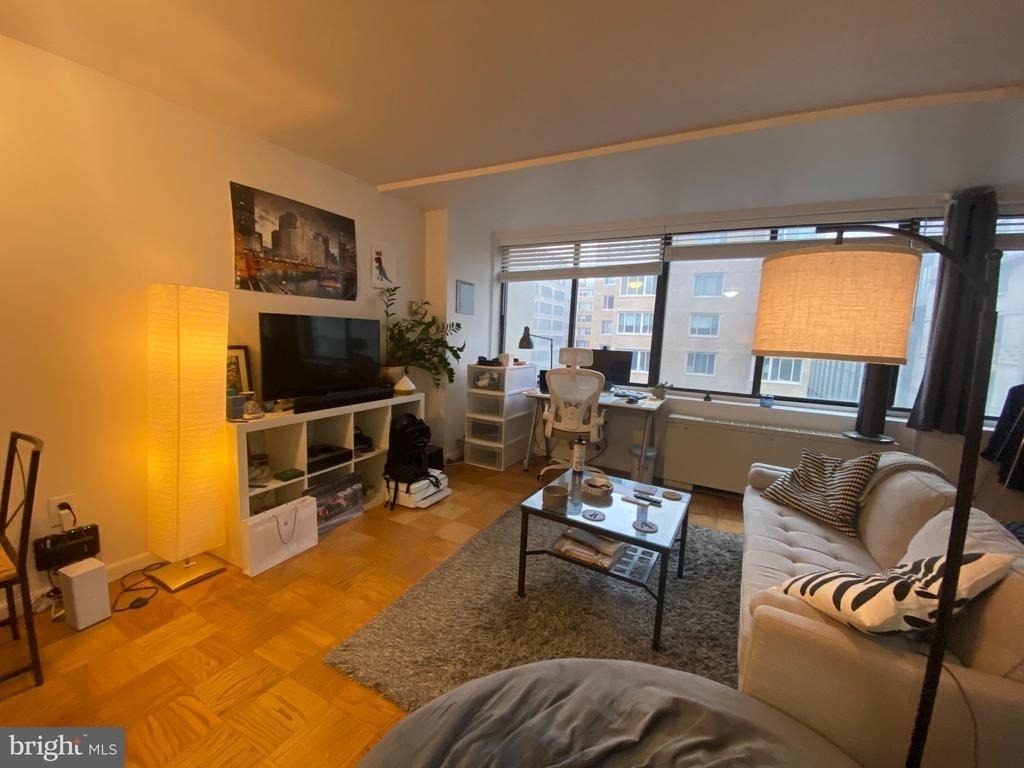 522 21st Street Nw - Photo 1