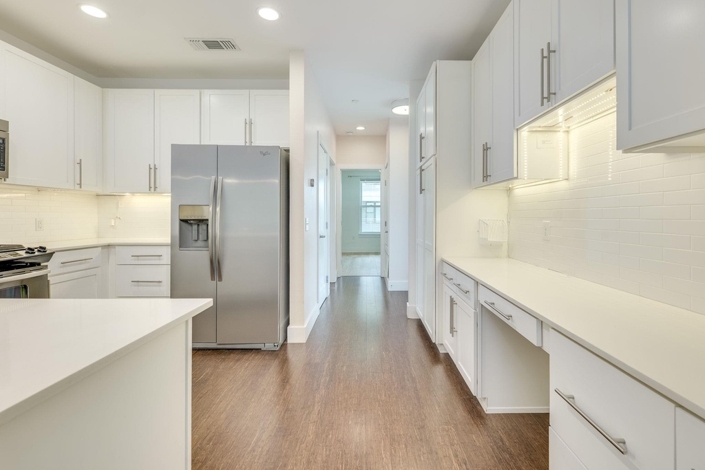 2801 Dulce Ln - Photo 2