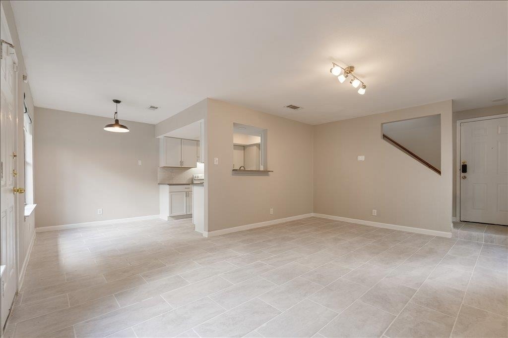9209 Kempler Dr - Photo 2
